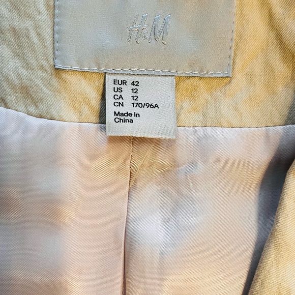 Beige Wrinkle Jacket - Picture 5 of 5